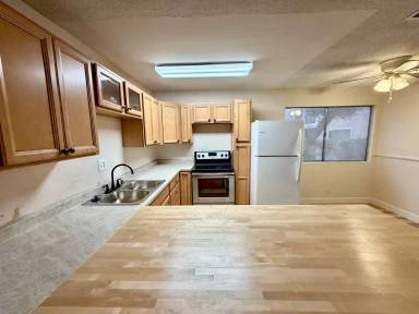 Main picture of 2238 E Desert Inn Rd