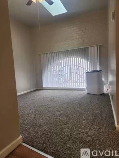 Main picture of 1337 N Madison St