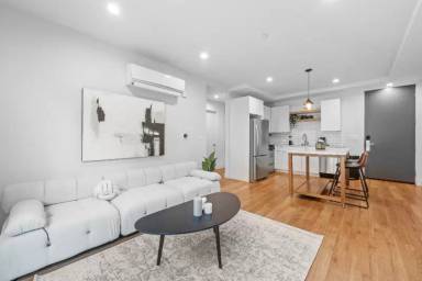 Main picture of 2867 Sunset Pl