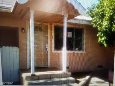 Main picture of 35280 Avenue A