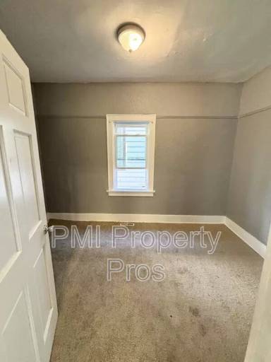 Main picture of 2838 N 16th St
