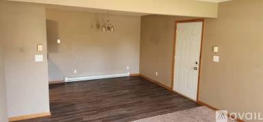 Main picture of 106 E Shelly St