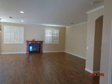 Main picture of 42944 Edson Ave