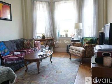 Main picture of 11 Royce Rd
