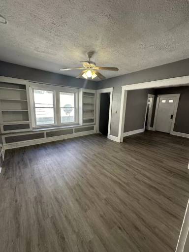 Main picture of 3342 W 82nd St