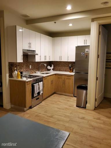 Main picture of 345 Eldert St
