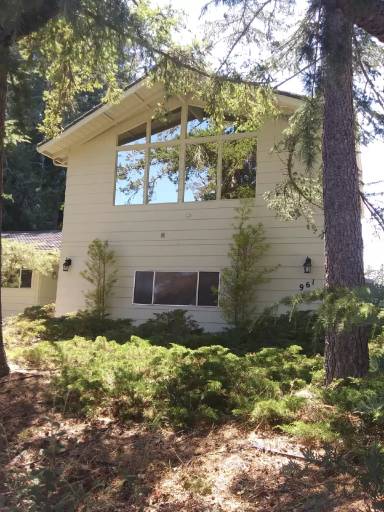 Main picture of 961 Blueberry Ct