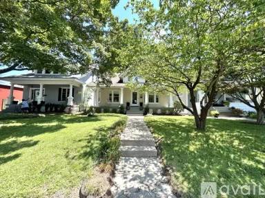 Main picture of 1916 Sils Ave