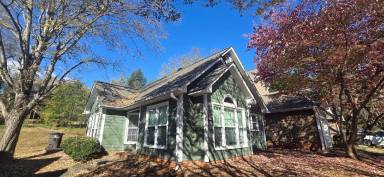Main picture of 2933 Deerbrook Ct