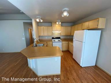 Main picture of Pebble Creek Village