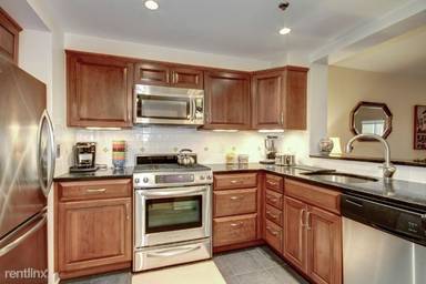 Main picture of 1045 N Utah St