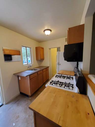 Main picture of 815 E Turney Ave