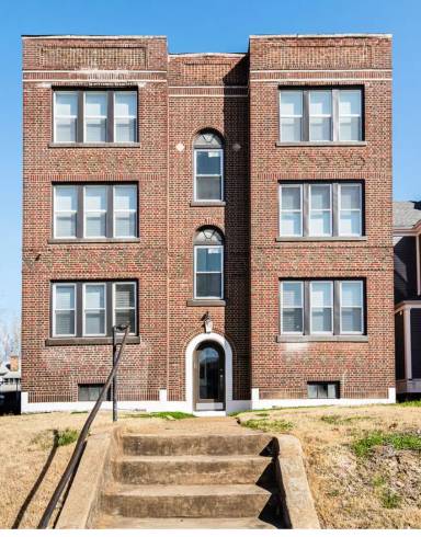 Main picture of 6043 Clemens Ave