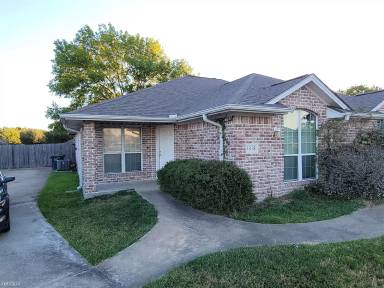 Main picture of 1005 Crepe Myrtle Ct