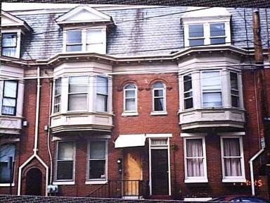 Main picture of 323 E King St