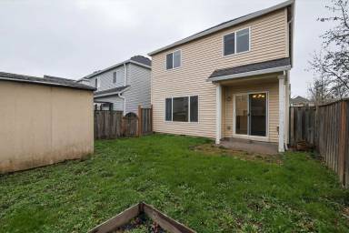 Main picture of 42016 NW Barton Ct