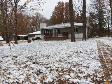 Main picture of 8171 Lake Dr