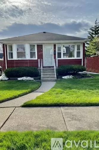 Main picture of 17712 Community St