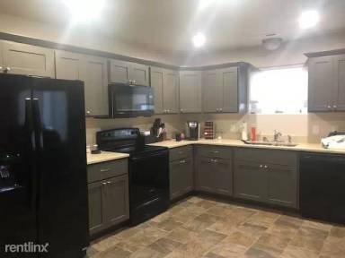 Main picture of 3601 Amity Cir SE