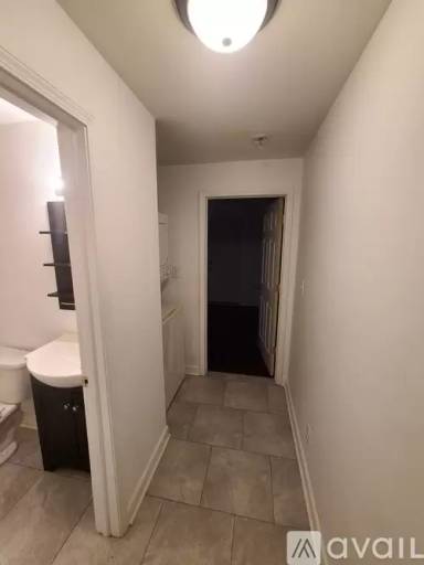 Main picture of 1010 E 10th St