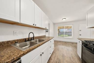 Main picture of 5733 San Vincente Way