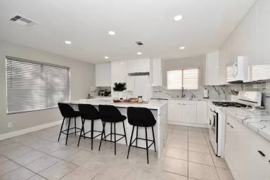 Main picture of 9505 Amber Valley Ln