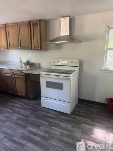 Main picture of 308 Doby St