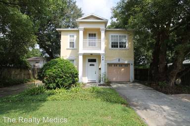 Main picture of 45 E Winter Park St