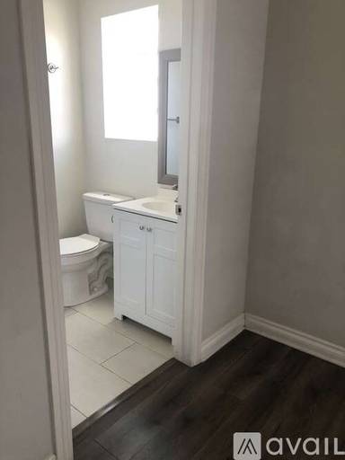 Main picture of 4522 Rosewood Ave