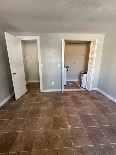 Main picture of 4306 9th St E