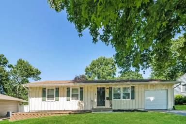 Main picture of 4722 Overton Ave