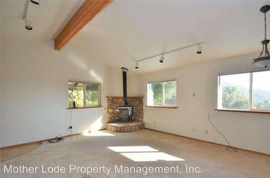 Main picture of 12662 Yankee Hill Rd