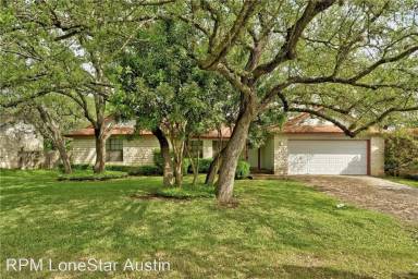 Main picture of 1306 Daytona Dr