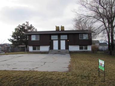 Main picture of 4498 S Dean Dr