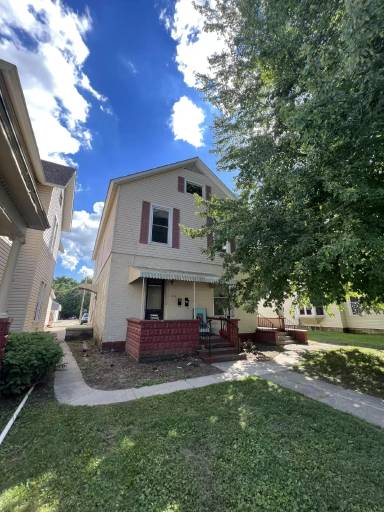 Main picture of 223 Center Street - 4