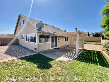 Main picture of 17268 Tablero Pl