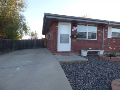 Main picture of 2223 15th Ave