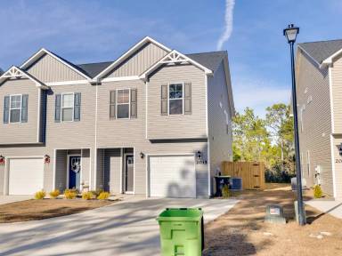 Main picture of 2015 Folkstone Woods Ln