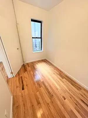 Main picture of 208 Saint Nicholas Ave
