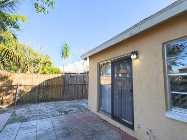 Main picture of 5855 S 37th St
