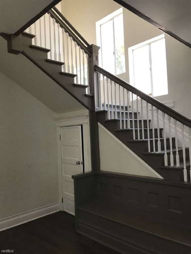Main picture of 2221 Griffin Ave