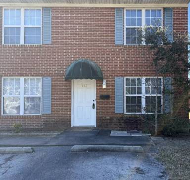 Main picture of 122 Short St