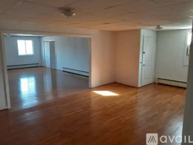 Main picture of 120A E Mellen St