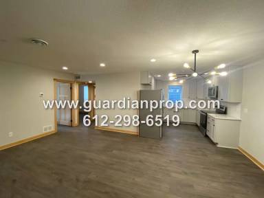 Main picture of 1560 Portland Ave