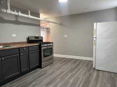 Main picture of 5601 W Wabansia Ave