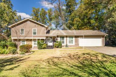Main picture of 1960 Branch View Dr