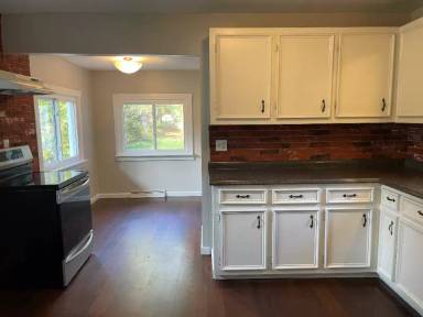 Main picture of 333 N Hamilton St