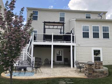 Main picture of 17 Clear Spring Ln