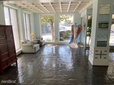 Main picture of 634 S Gramercy Pl