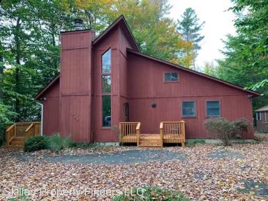 Main picture of 214 Champlain Dr